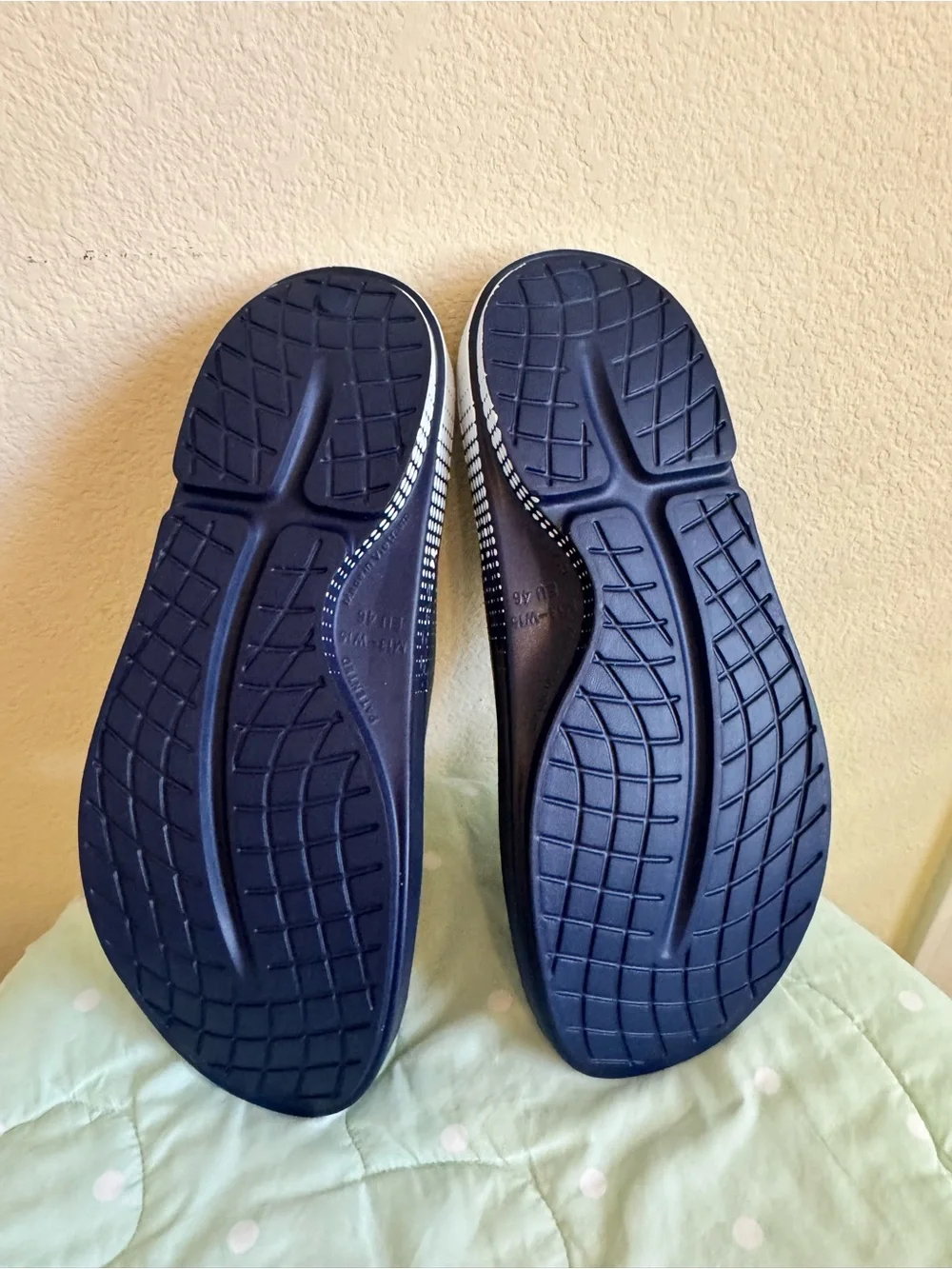 NWT OOFOS OOahh Sport Slide sandals Men’s size 13